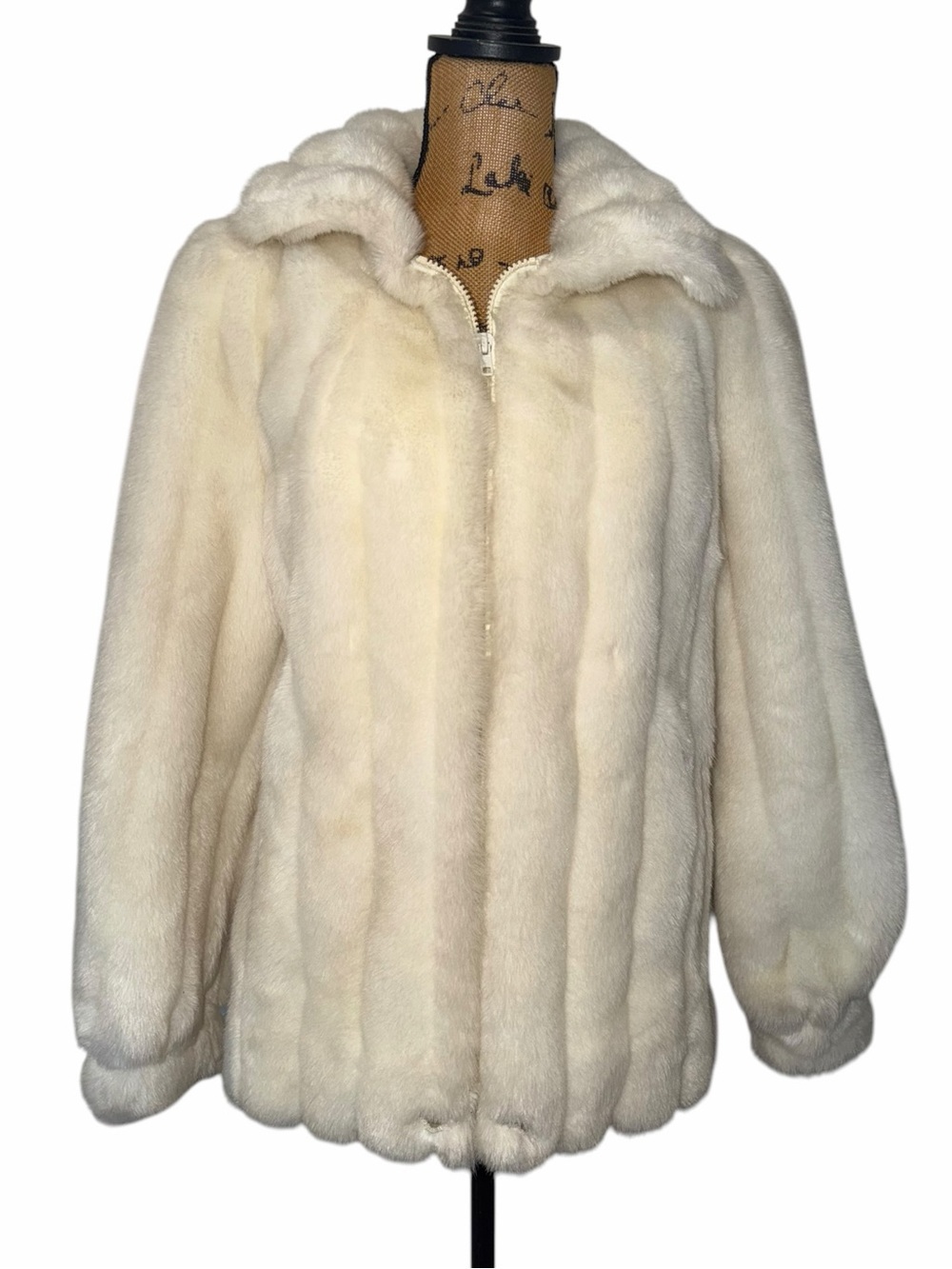 Vintage Jordache Faux Fur Jacket Ivory Cream USA Made Size Small apres ski - Picture 3 of 7